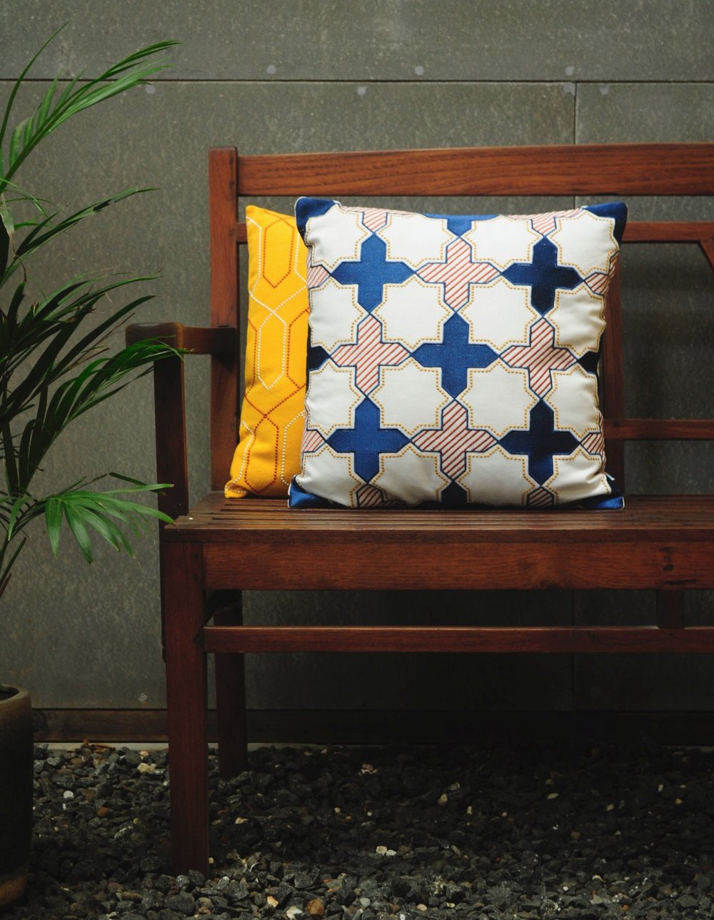 SRIHOJ000182346- 01.jpg